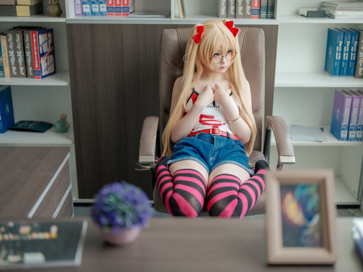 久久久久亚洲av成人无码网站